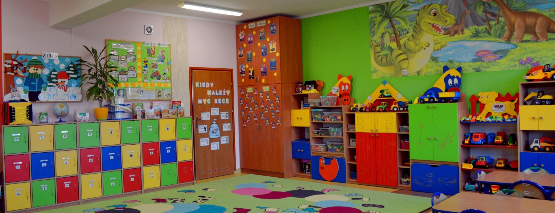 Nowoczesne, wszechstronnie wyposażone sale z łazienkami